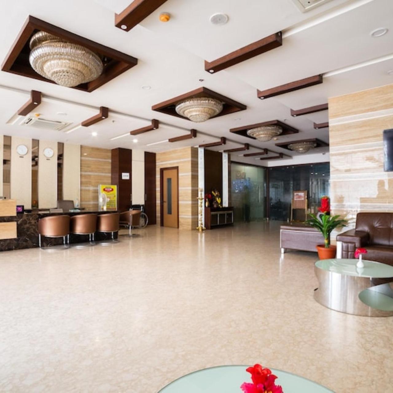 Hotel Svm Grand Medipally Hyderabad Ngoại thất bức ảnh