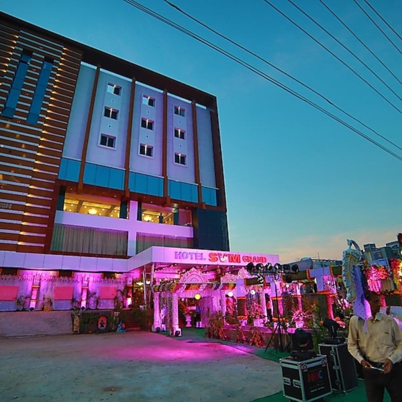 Hotel Svm Grand Medipally Hyderabad Ngoại thất bức ảnh